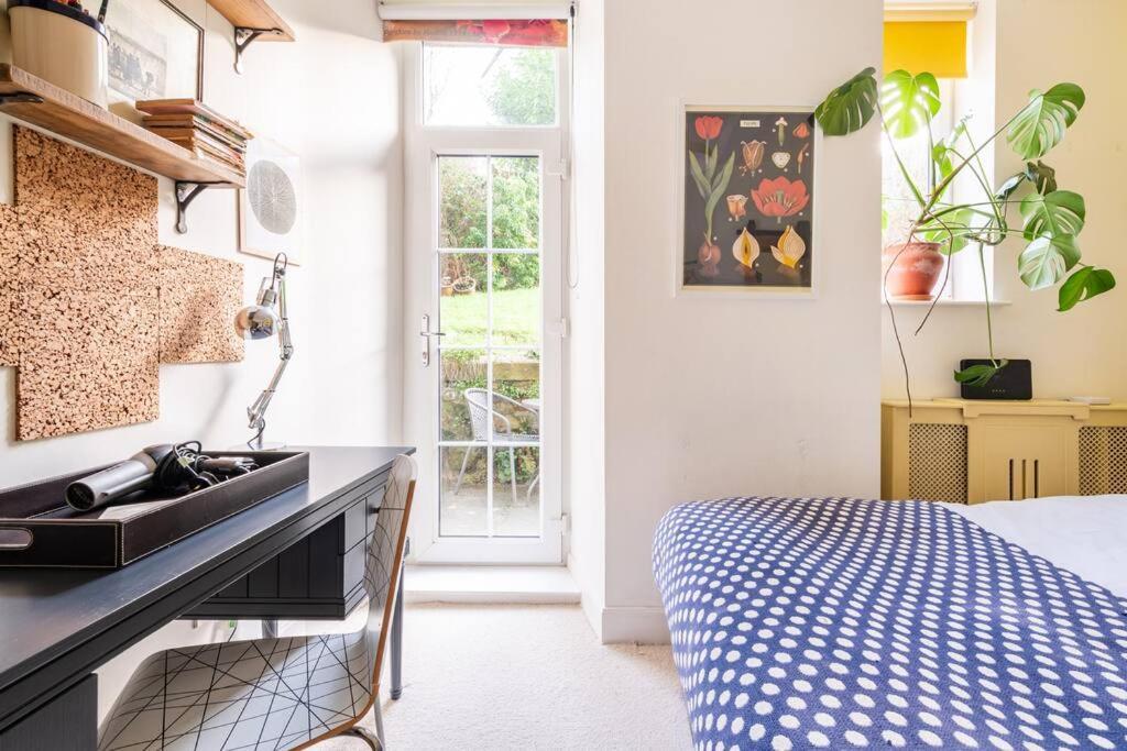 Holyrood Park: Lush & Arty 2 Double Bed Flat Apartment Edinburgh Exterior foto